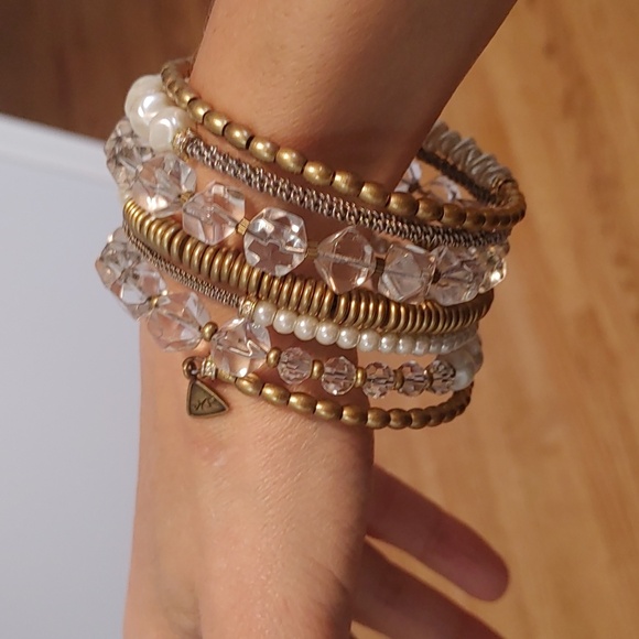 Silpada Practical Pearls bracelet - Picture 2 of 3